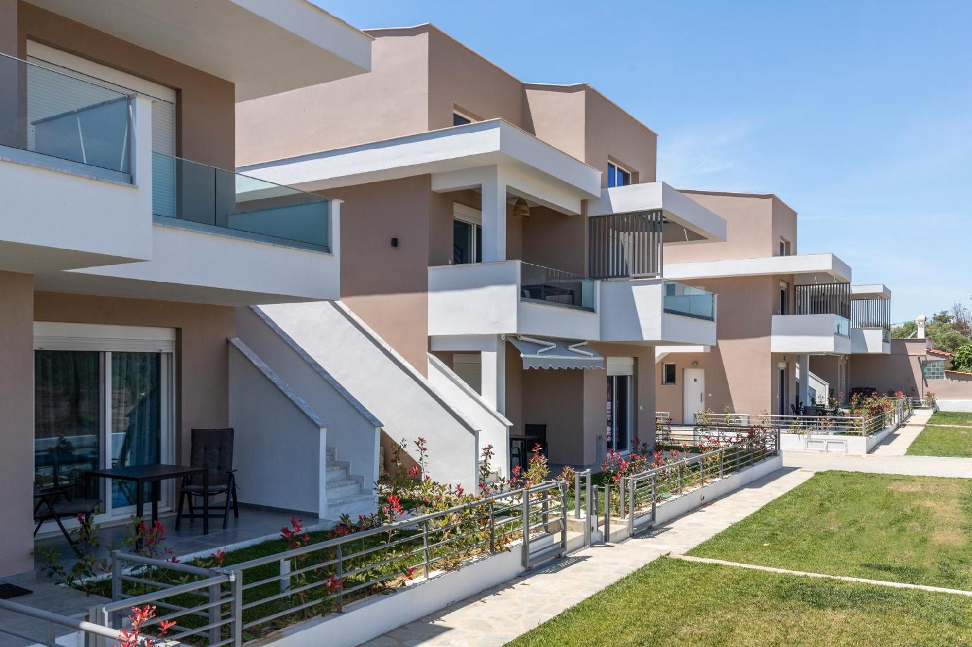 דירות קאבאלה Iro Residential Complex מראה חיצוני תמונה